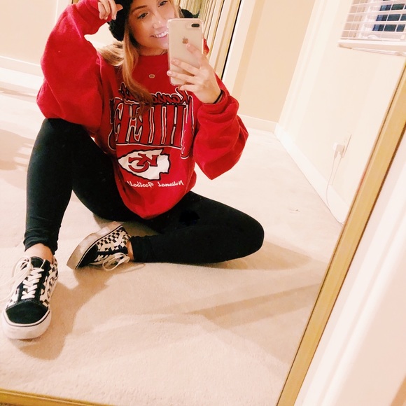 VINTAGE KC CHIEFS SWEATSHIRT - Picture 2 of 4